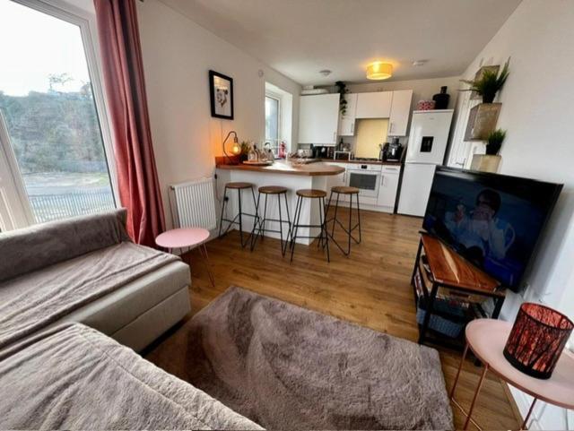 Two Bedroom Apartment In Barry-Close To Beach Esterno foto