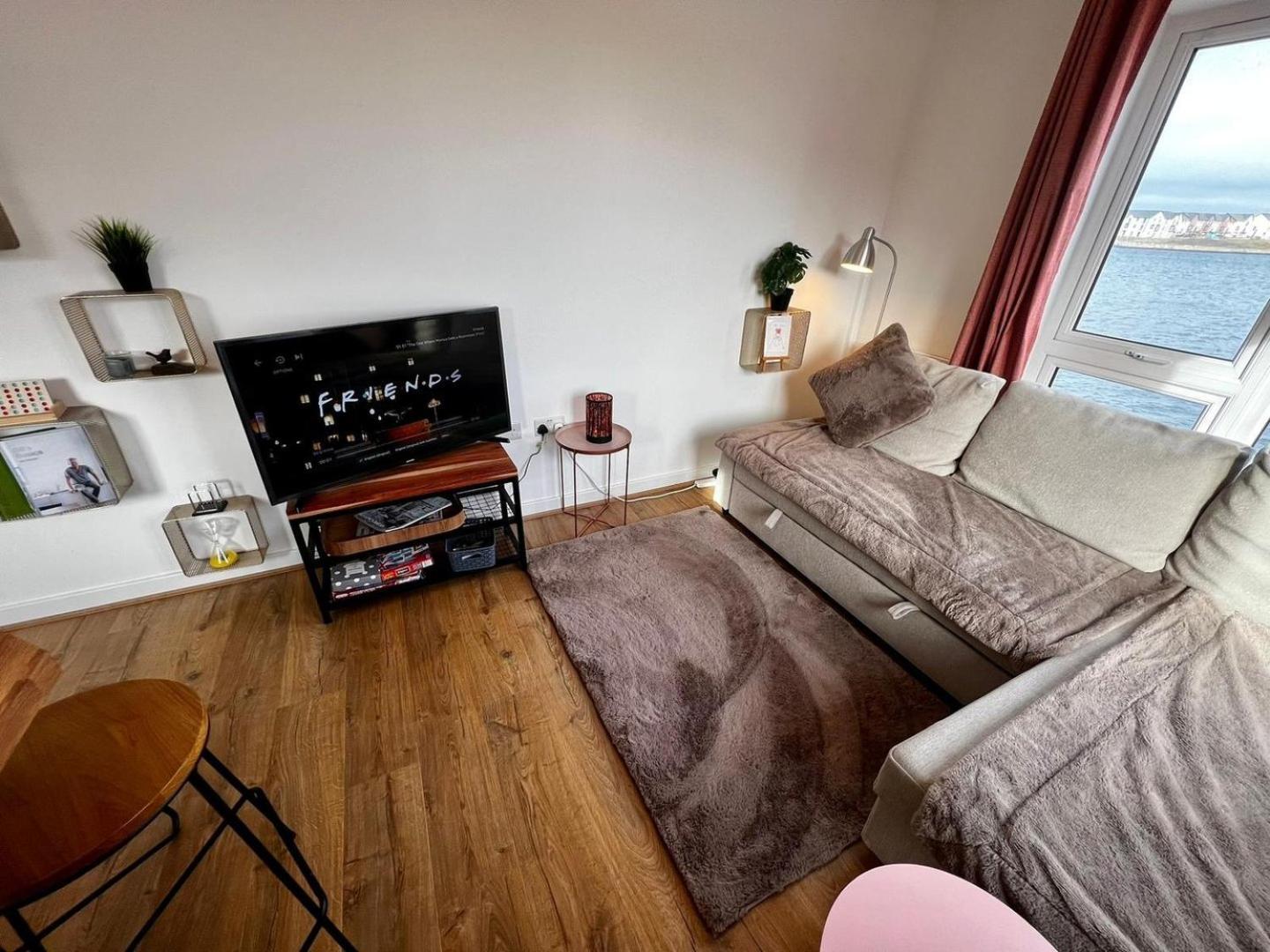 Two Bedroom Apartment In Barry-Close To Beach Esterno foto